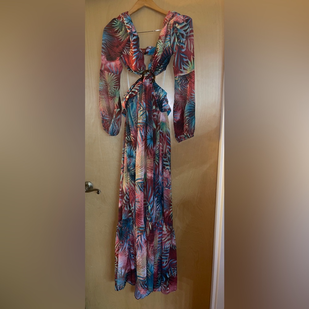 SUKISO WOMEN'S ESVEDRA GOWN IN TROPICAL PALM - Picture 3 of 5